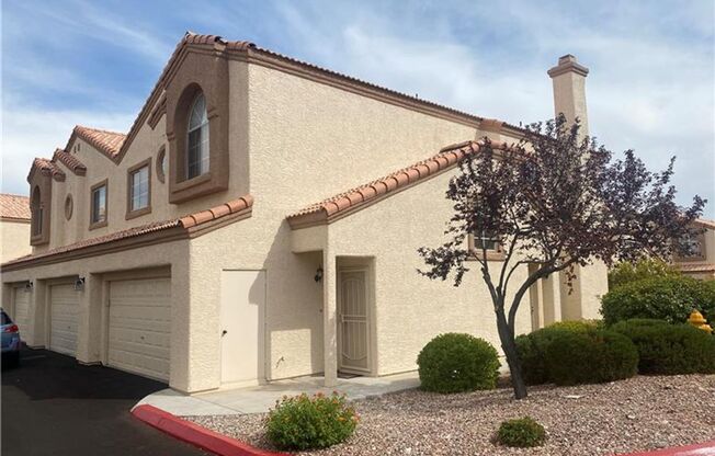 Gorgeous 3 bedroom condo with a 2 car garage! Tons of upgrades*Southwest*Gated community*