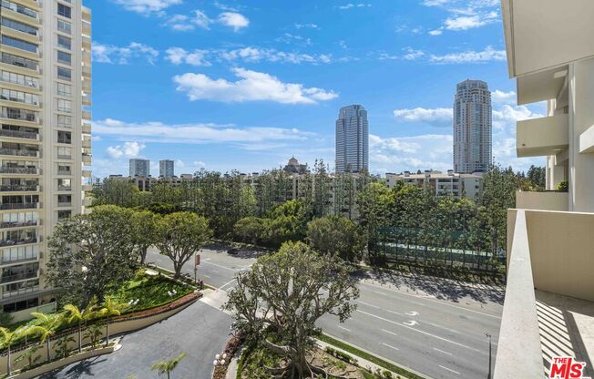 2 beds, 2 baths, 1,080 sqft, $6,300, Unit 808