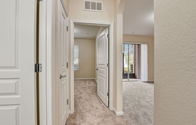 3 beds, 2 baths, $1,865, Unit UNIT 103