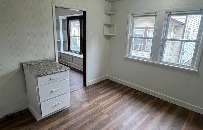 Charming 4-Bedroom Single-Family Home in Cleveland