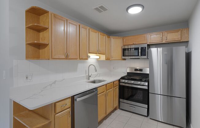 1 bed, 1 bath, 577 sqft, $1,800, Unit 343
