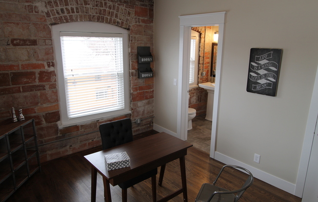 2 beds, 1 bath, 1,150 sqft, $1,470, Unit 6