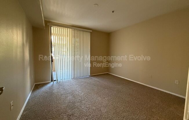 1 bed, 1 bath, 747 sqft, $1,165, Unit Unit 125