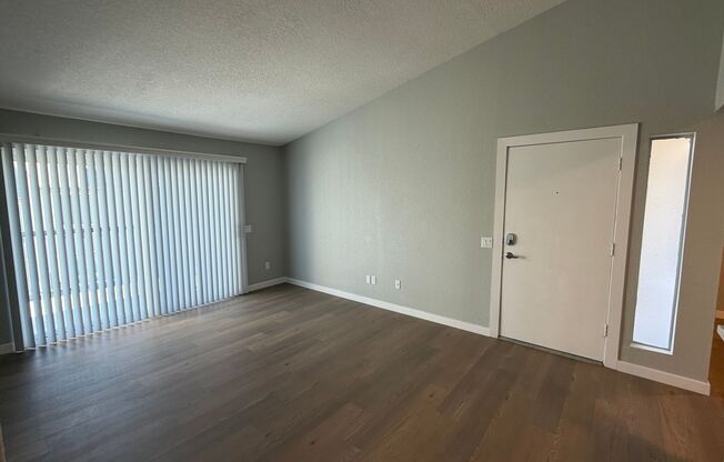 2 beds, 2 baths, 980 sqft, $2,595, Unit D203