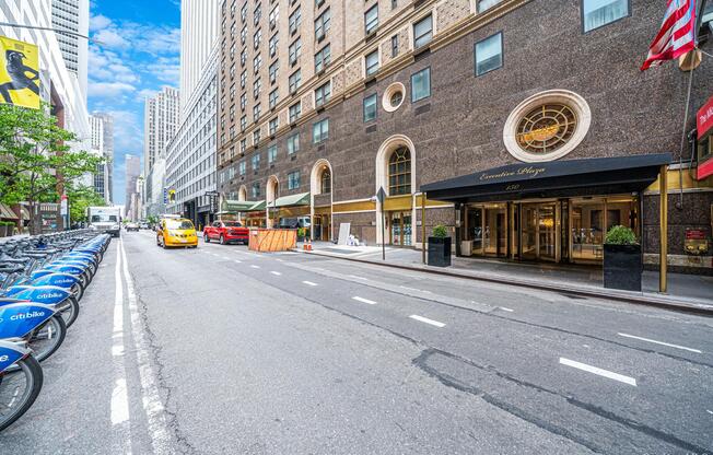 1 bed, 1 bath, 440 sqft, $4,200, Unit 1412