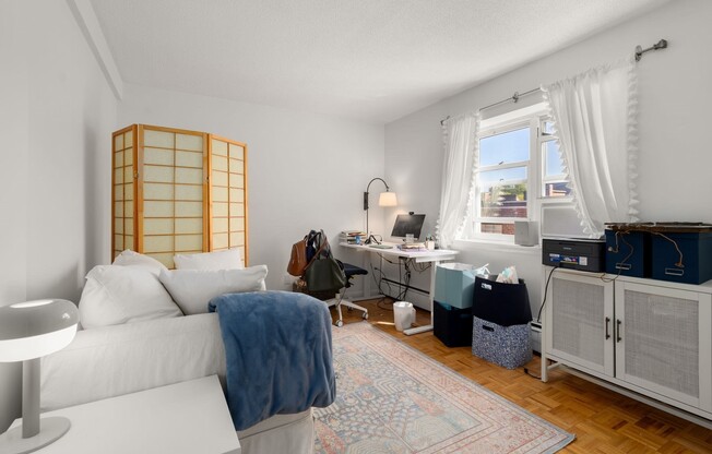 2 beds, 1 bath, 878 sqft, $3,500, Unit 47