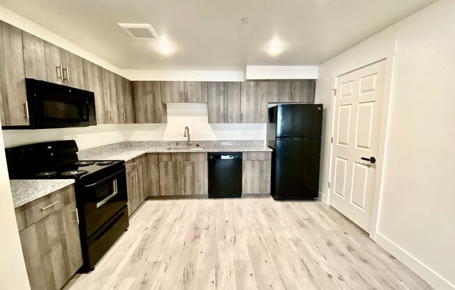 2 beds, 2 baths, 998 sqft, $1,410, Unit D202