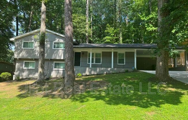 3240 PYRITE CIR SW
