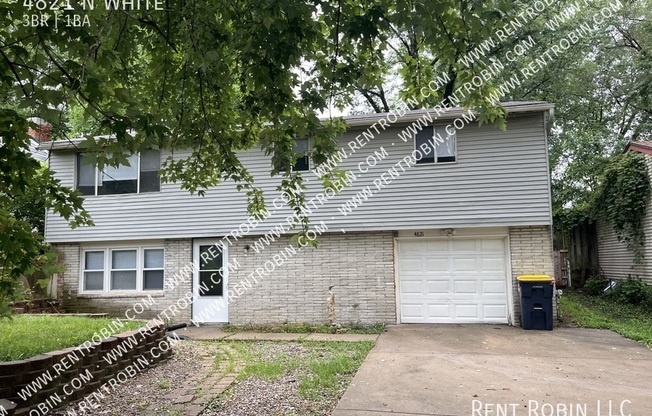 4821 N WHITE