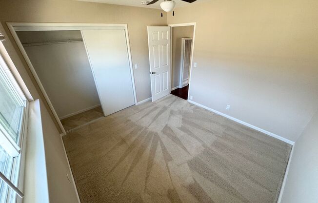 2 beds, 1 bath, $3,000, Unit # 11