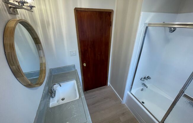 $3,790 / 3b/2bth - COMPLETELY REMODELED HOME IN GLENMOOR