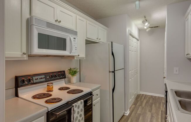 Adorable 2 bed/2 bath condo Hermitage