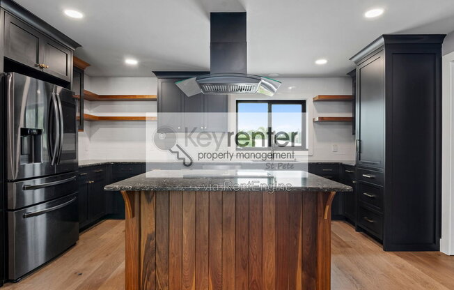 3 beds, 2 baths, 2,000 sqft, $3,490