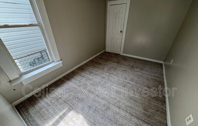 411 ARCHER AVE