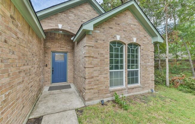 Gorgeous 3 Bedroom Ready for Immediate Move In!