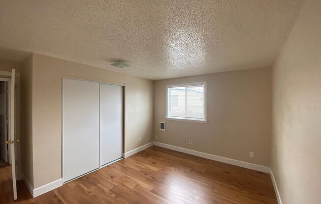 3015 E Central Apts