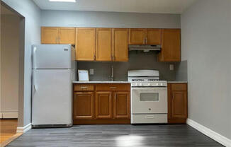 3 beds, 1 bath, 2,700 sqft, $3,150