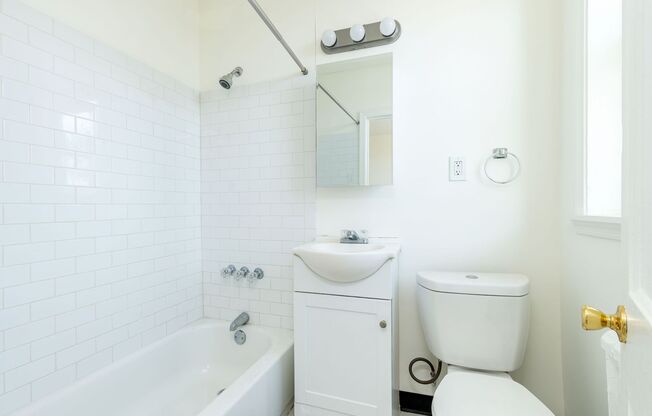 Studio, 1 bath, 375 sqft, $1,195, Unit C7