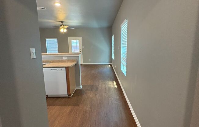Newly Renovated Town-home