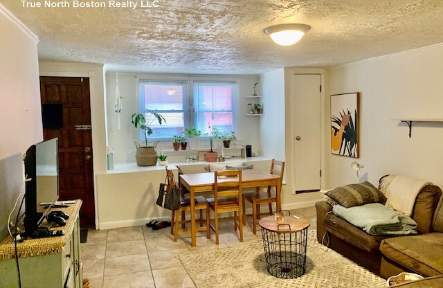 3 STILLMAN ST