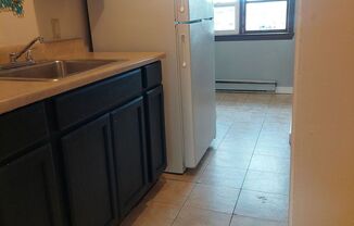 1 bed, 1 bath, $500, Unit C