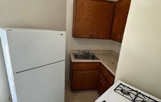 1 bed, 1 bath, 806 sqft, $1,895, Unit 06 (Onsite Manager)