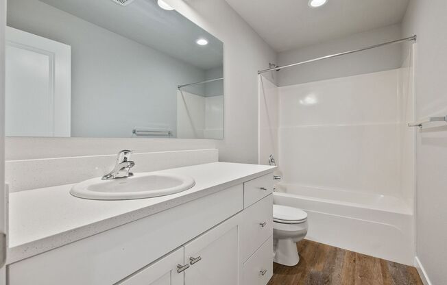 2 beds, 2.5 baths, 1,207 sqft, $1,700, Unit E170