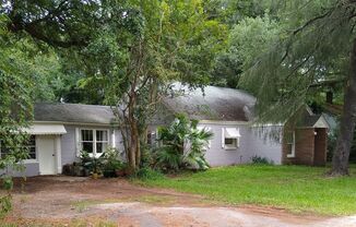 Three Bedroom Two Bath Single Family Home in Riverland Terrace!