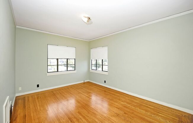 3 beds, 2 baths, $4,300, Unit 538 Prince St - LU