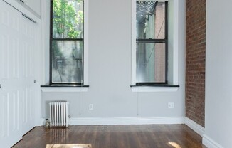 246 MOTT ST
