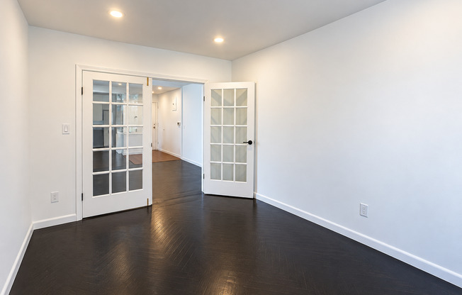 2 beds, 1 bath, 800 sqft, $3,300, Unit 16