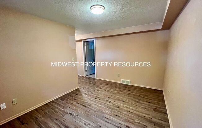 3 beds, 1.5 baths, $1,430