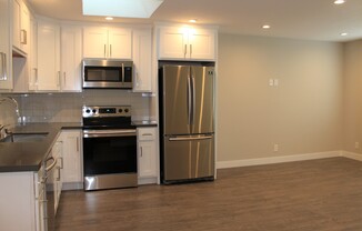 1 bed, 1 bath, 600 sqft, $2,795