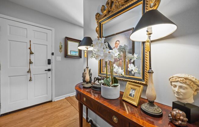 Gorgeous Mid-Century Modern Ranch in West Raleigh near NCSU and Lake Johnson - Fenced-in Backyard!