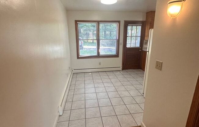 2 beds, 1.5 baths, 900 sqft, $1,440, Unit F-11