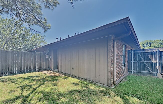 2 beds, 2 baths, $1,525