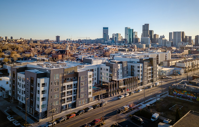 Minutes to I-70 and I-25, downtown Denver, and LoDo