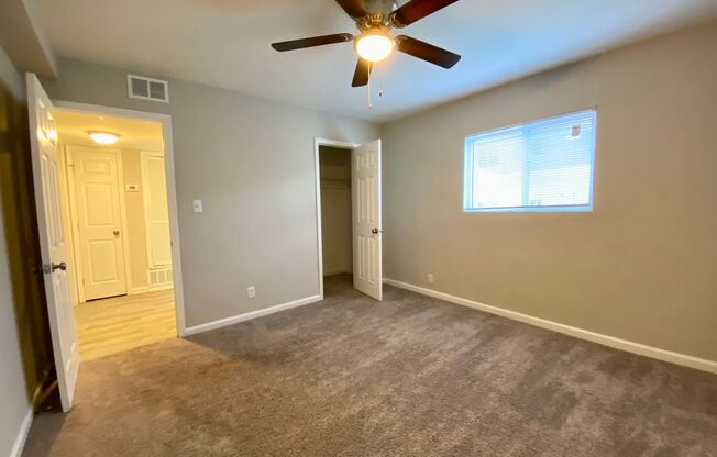 2 beds, 1 bath, 850 sqft, $1,470, Unit 497-D13