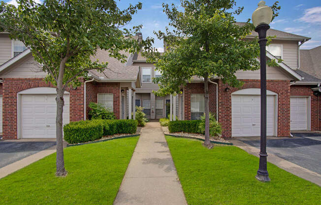 Lincoln Villas on Memorial Leasing Office