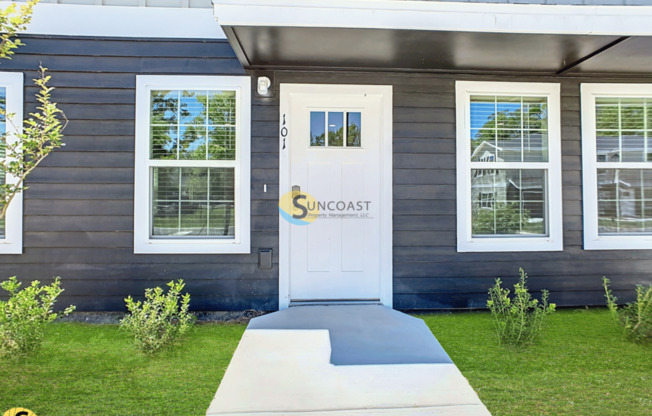 3821 SW 43 CT