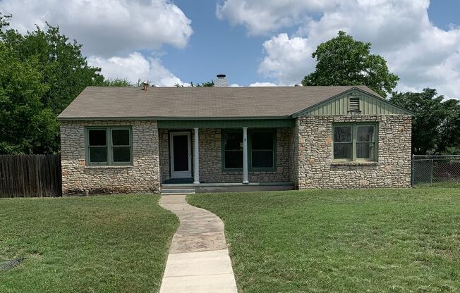 2 bedroom on corner lot Jefferson area