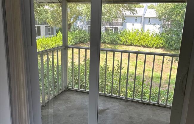 1 bed, 1 bath, 700 sqft, $1,415, Unit 9202-4
