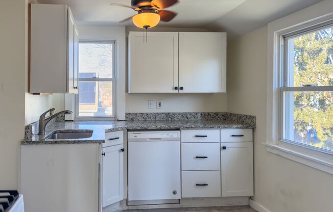 2 beds, 1 bath, 574 sqft, $1,495, Unit 103-105 Center Street, West Haven, CT 06516