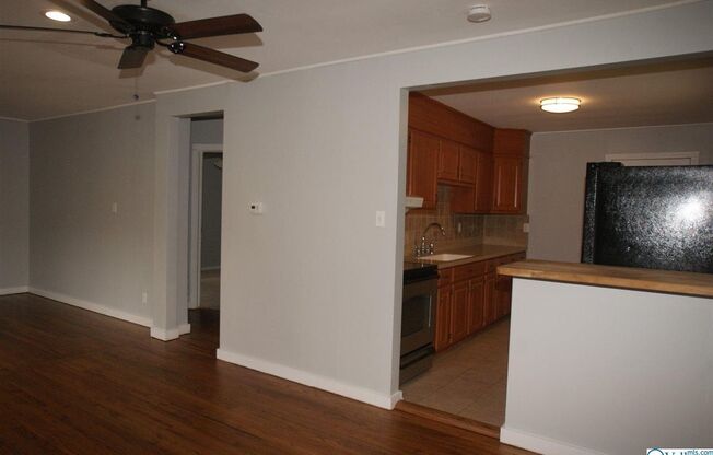 2 beds, 1 bath, $1,350