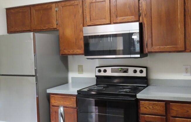 2 beds, 1 bath, $1,450