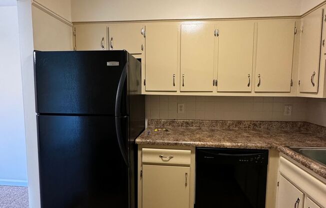 2 beds, 2 baths, $1,050, Unit UNIT A