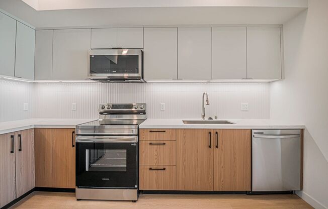 1 bed, 1 bath, 611 sqft, $2,595, Unit 203