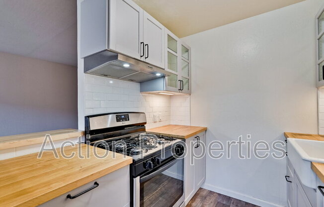 1084 WENTWORTH STEET