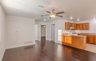3 beds, 2 baths, 1,200 sqft, $1,200, Unit C3