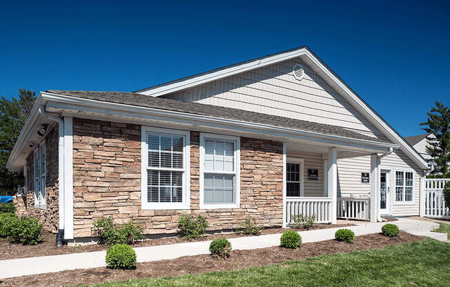 leasing office at Greenway Chase Apartments